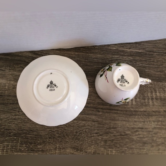 Vtg Delphine Bone China Teacup and Saucer - Picture 5 of 9